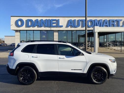 2023 Jeep Cherokee Altitude