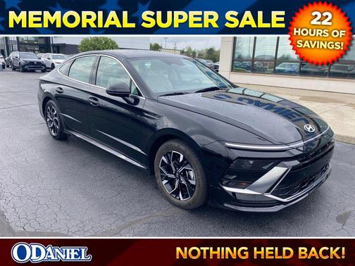 Abyss Black 2025 Hyundai SONATA SEL