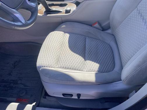 2018 GMC Acadia SLE-2