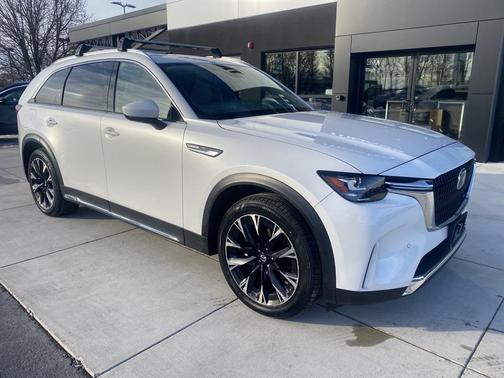 2024 Mazda CX-90 PHEV Premium