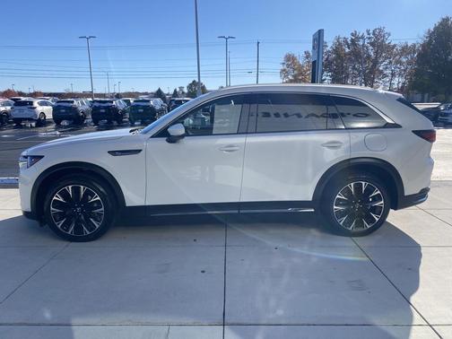 2024 Mazda CX-90 PHEV Premium