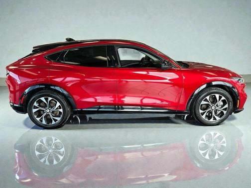 2021 Ford Mustang Mach-E Premium