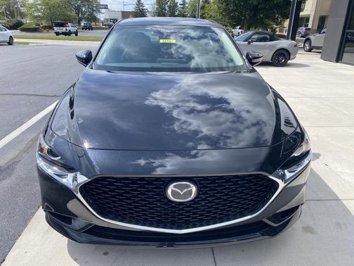 2025 Mazda Mazda3 FWD w/Preferred Package