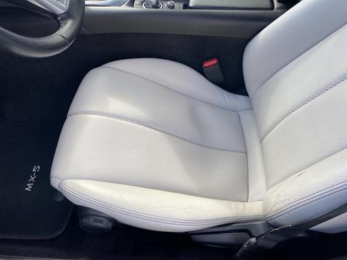 2021 Mazda MX-5 Miata RF Grand Touring