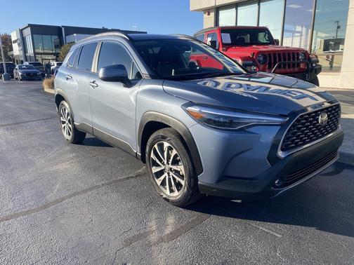 2024 Toyota Corolla Cross XLE