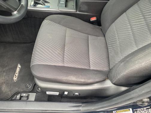 2016 Toyota Camry Hybrid 