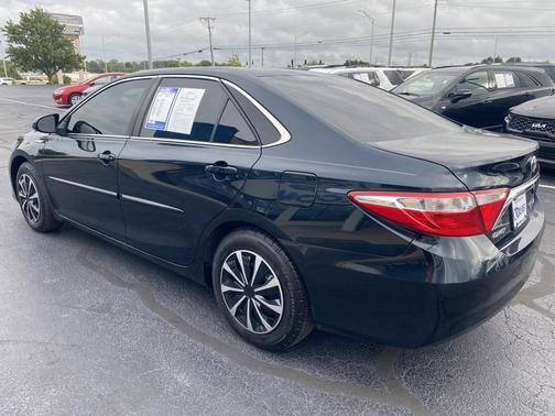 2016 Toyota Camry Hybrid 