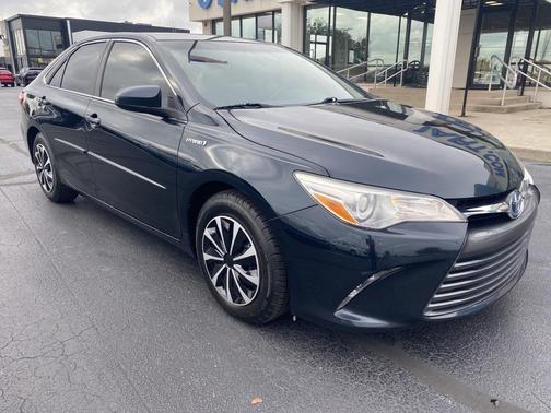 2016 Toyota Camry Hybrid 