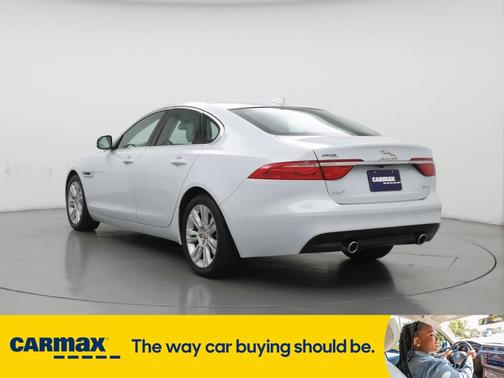 2016 Jaguar XF Premium