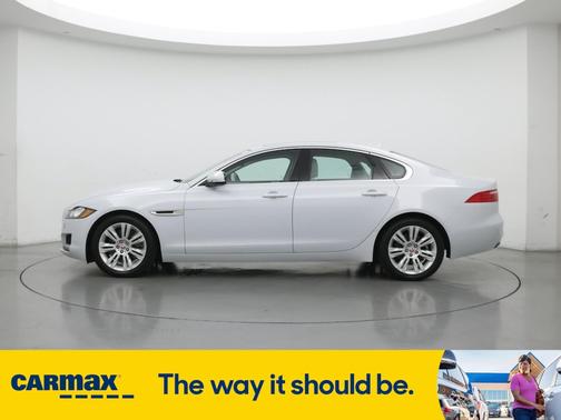 2016 Jaguar XF Premium