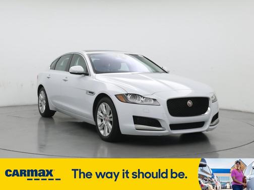 2016 Jaguar XF Premium