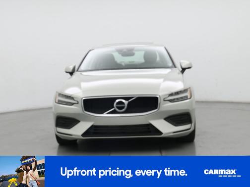 2020 Volvo S60 T5 Momentum