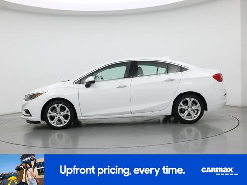White 2017 Chevrolet Cruze Premier