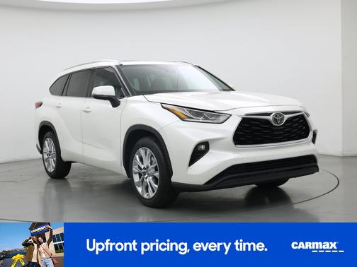 White 2020 Toyota Highlander Limited