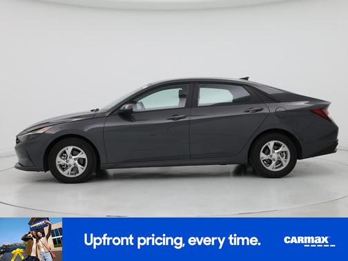 Gray 2023 Hyundai ELANTRA SE