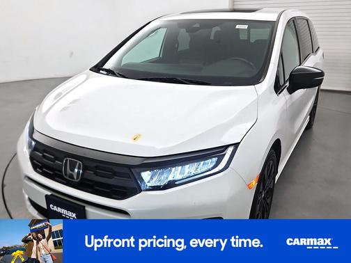 White 2025 Honda Odyssey Sport-L