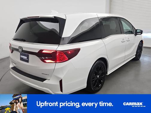 White 2025 Honda Odyssey Sport-L