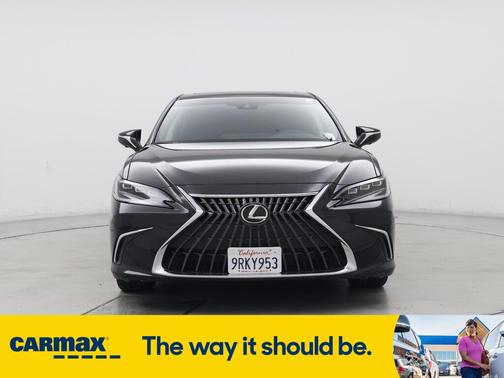 2025 Lexus ES 300h Luxury
