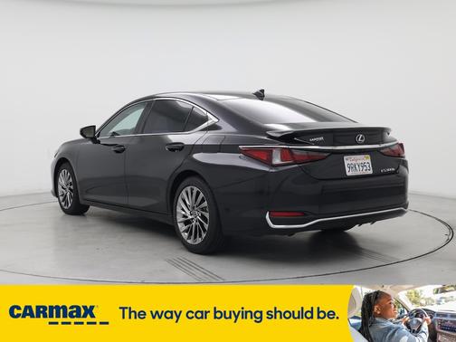 2025 Lexus ES 300h Luxury