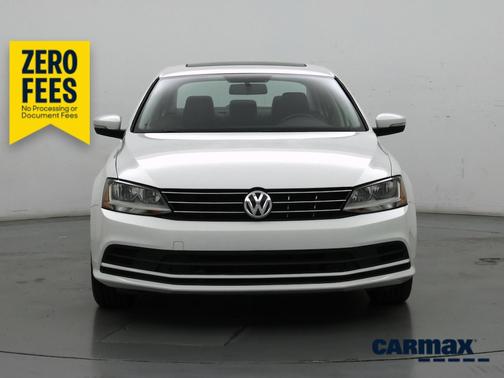 White 2018 Volkswagen Jetta SE