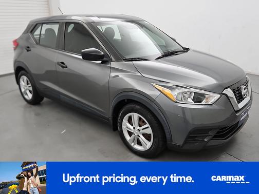 Gray 2020 Nissan Kicks S