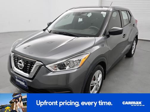 Gray 2020 Nissan Kicks S