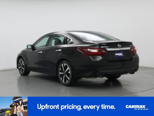 Black 2018 Nissan Altima SR