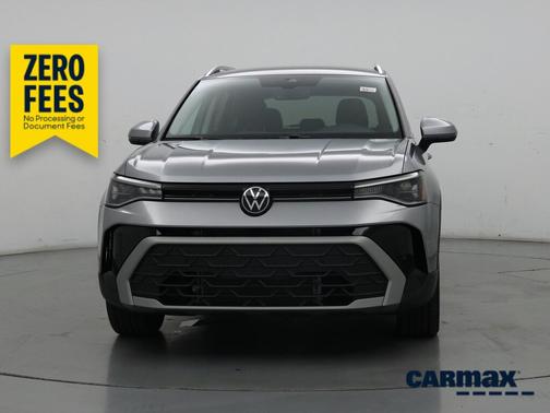 Silver 2025 Volkswagen Taos SE