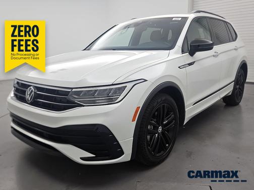 White 2018 Volkswagen Tiguan SEL Premium