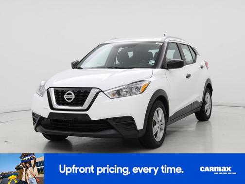 White 2019 Nissan Kicks S