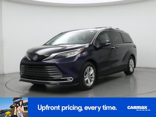 2022 Toyota Sienna Limited