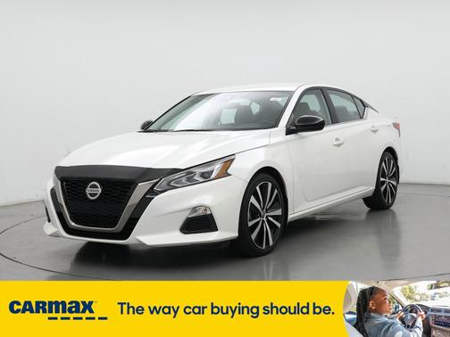 2022 Nissan Altima SR