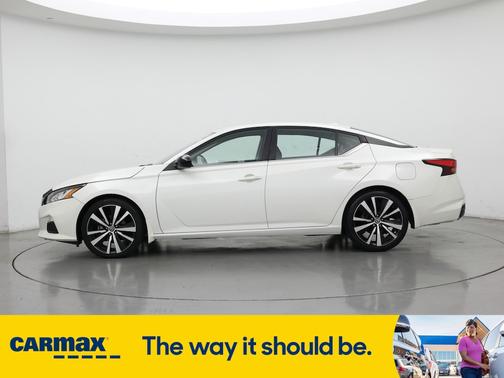 2022 Nissan Altima SR