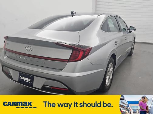 2021 Hyundai SONATA SE
