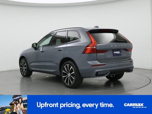 2024 Volvo XC60 B5 Plus Dark Theme