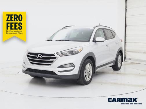 Silver 2017 Hyundai TUCSON SE