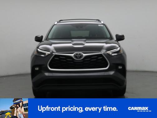 Gray 2021 Toyota Highlander XLE