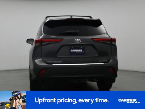 Gray 2021 Toyota Highlander XLE