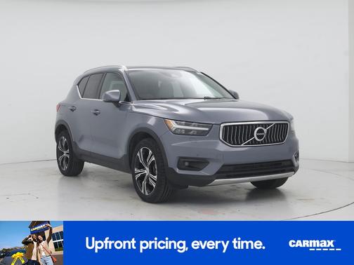 Gray 2022 Volvo XC40 T4 Inscription