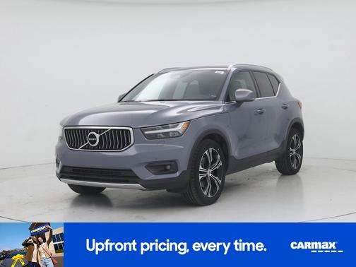 Gray 2022 Volvo XC40 T4 Inscription