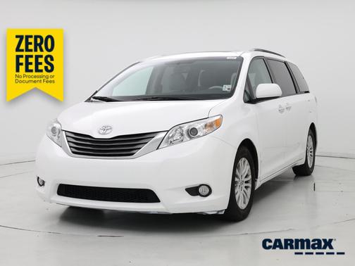 White 2014 Toyota Sienna XLE