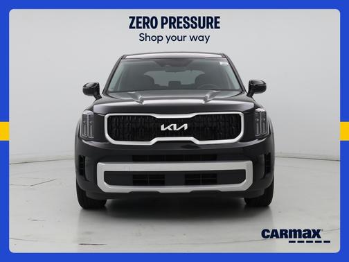Black 2024 Kia Telluride LX
