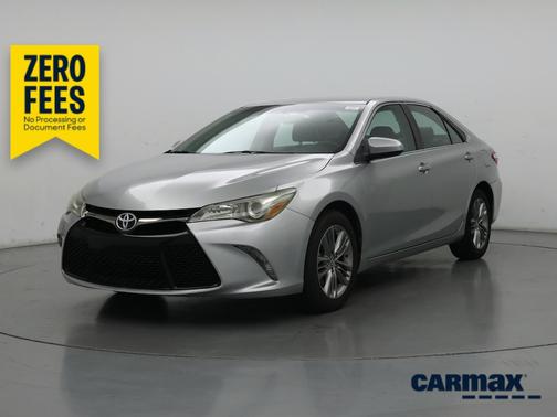 Silver 2015 Toyota Camry SE