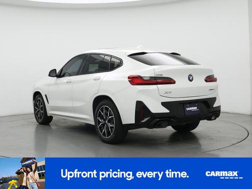 White 2023 BMW X4 XDrive30i