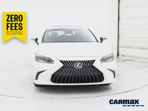 White 2022 Lexus ES 300h