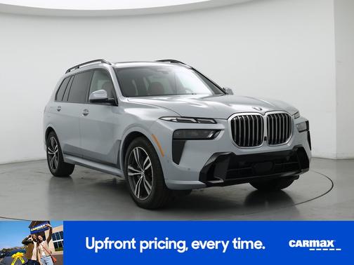 Gray 2023 BMW X7 xDrive40i
