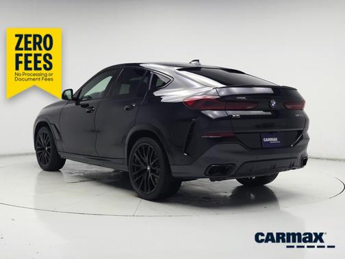 Black 2022 BMW X6 M50i