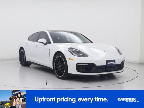 2022 Porsche Panamera Platinum