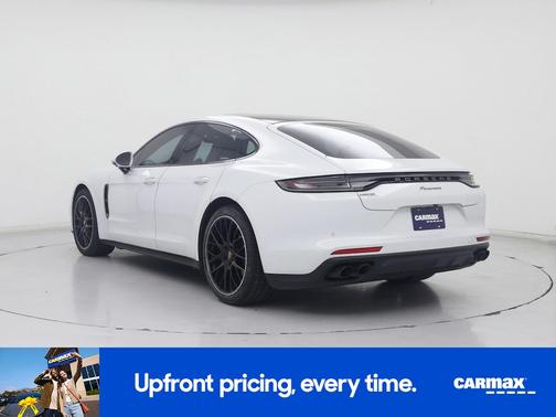 2022 Porsche Panamera Platinum