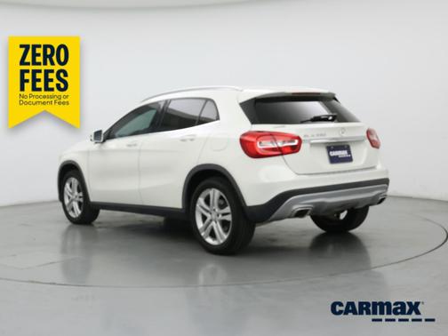 White 2017 Mercedes-Benz GLA 250